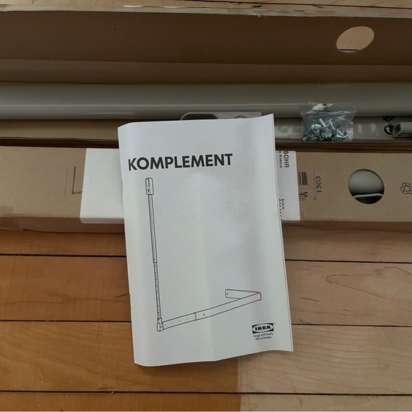 IKEA Komplement add-on clothes rail - Picture 2 of 2